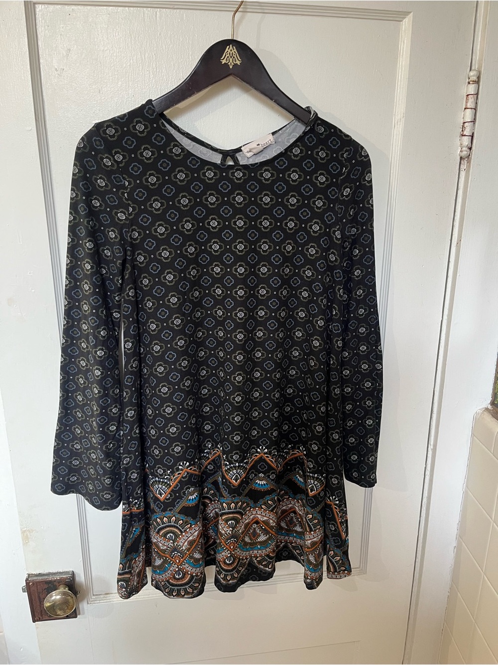 Derek Heart Long Sleeve Shift Dress Small Black Geometric Bohemian Vintage Vibe